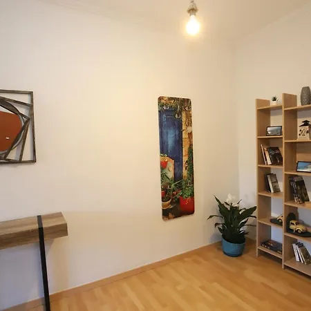 Isminis Apartment, Old Town Corfu * Corfu (city)